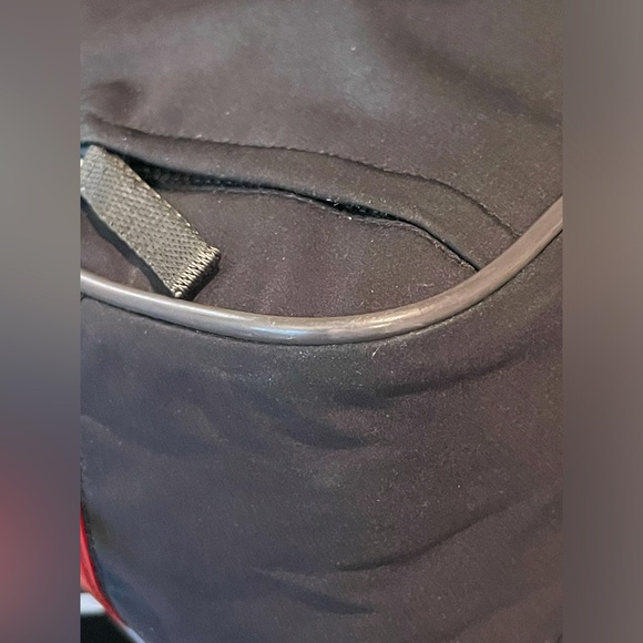 Prada Sport Borsa Di Viaggio tote approx. 8”x 8”x 5” - Picture 12 of 13